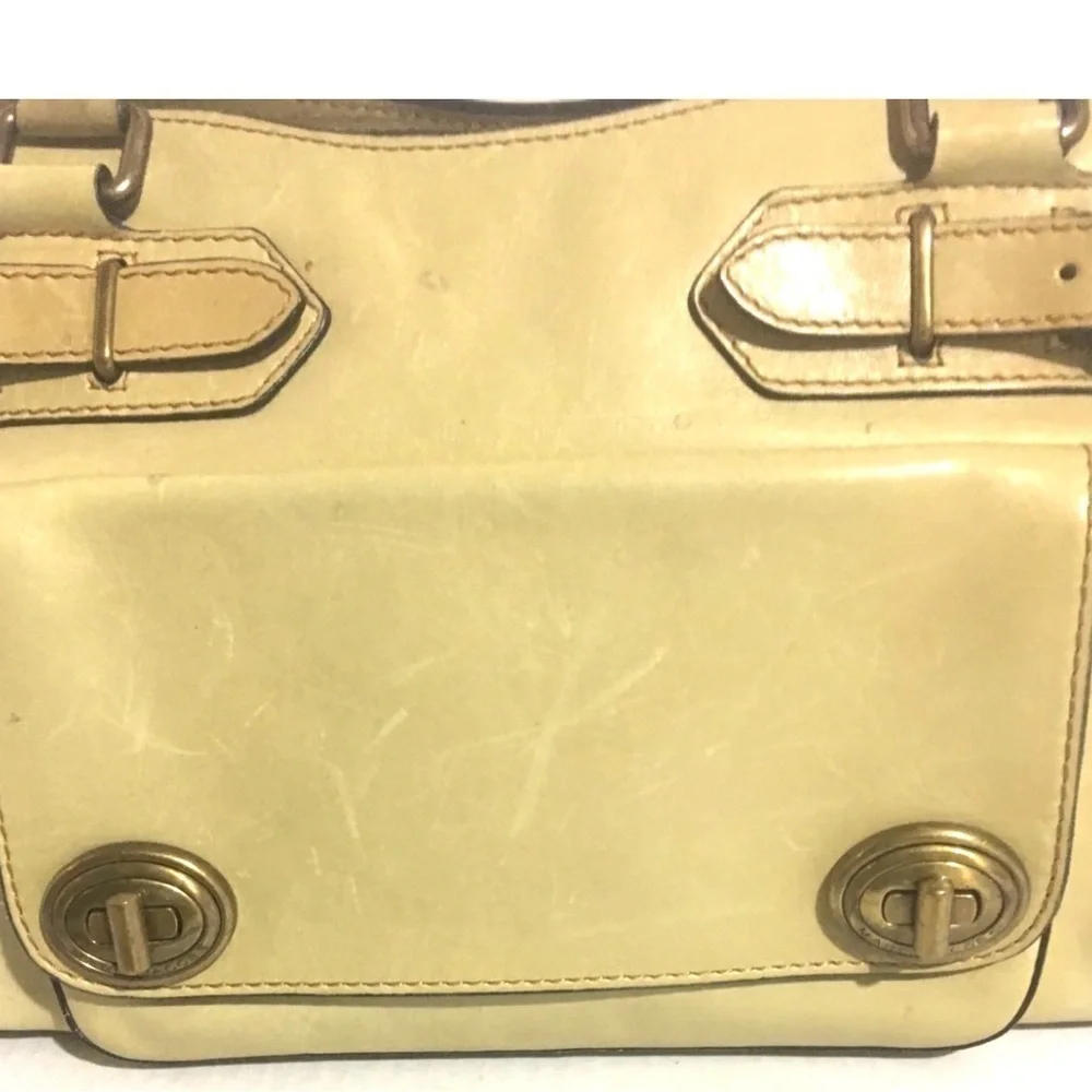 Marc Jacob’s vintage Elegant Cream satchel Handbag